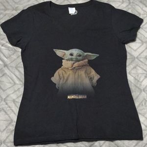 Never worn Mandalorian baby Yoda woman's vneck tee